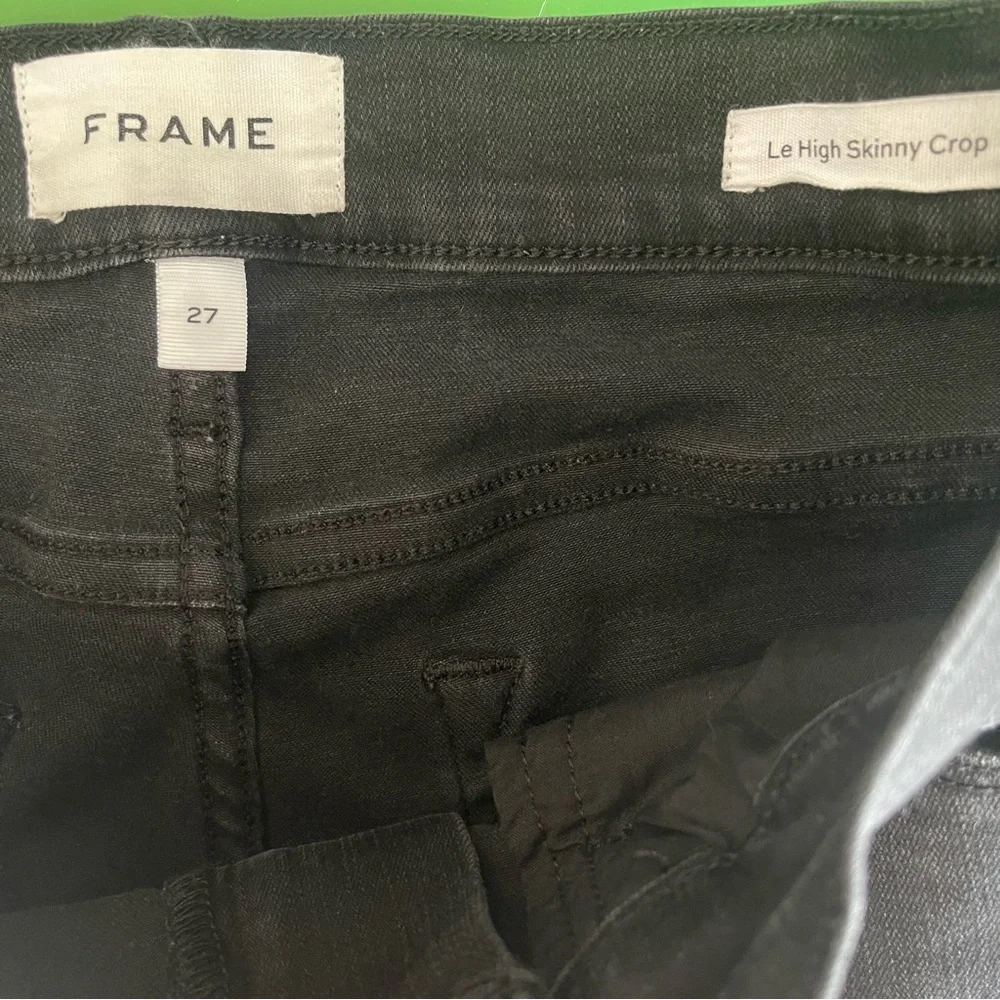 Frame Le High Skinny Crop Jeans in Brisbane Rips Black size 27